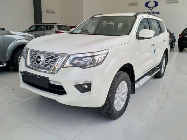 Cần bán xe Nissan Navara E năm 2019, màu trắng, nhập khẩu nguyên chiếc, 575 triệu