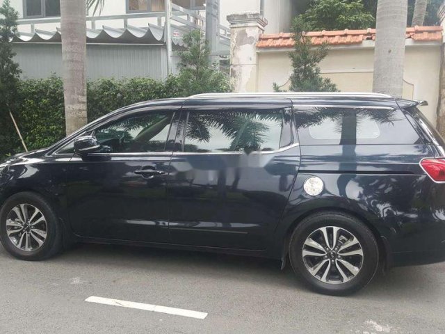 Bán xe Kia Sedona năm 2018 còn mới