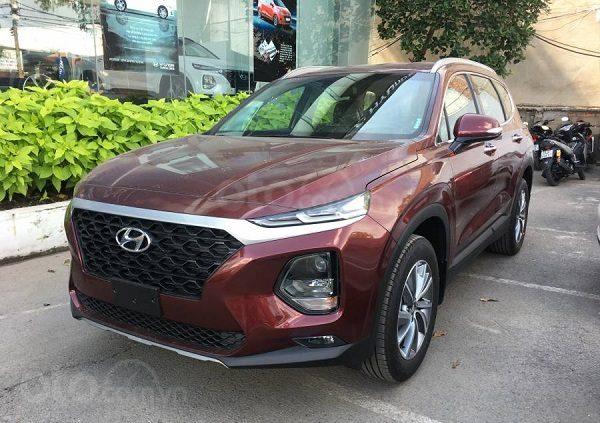 Hỗ trợ giao xe nhanh với chiếc Hyundai Santa Fe máy xăng tiêu chuẩn, đời 2020, giá thấp