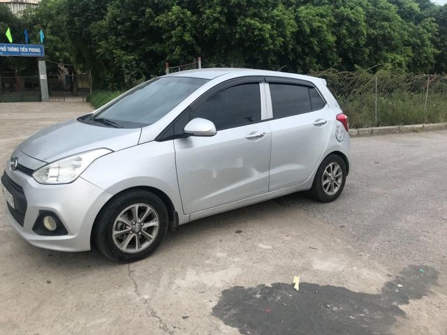 Cần bán gấp Hyundai Grand i10 đời 2014, nhập khẩu nguyên chiếc còn mới