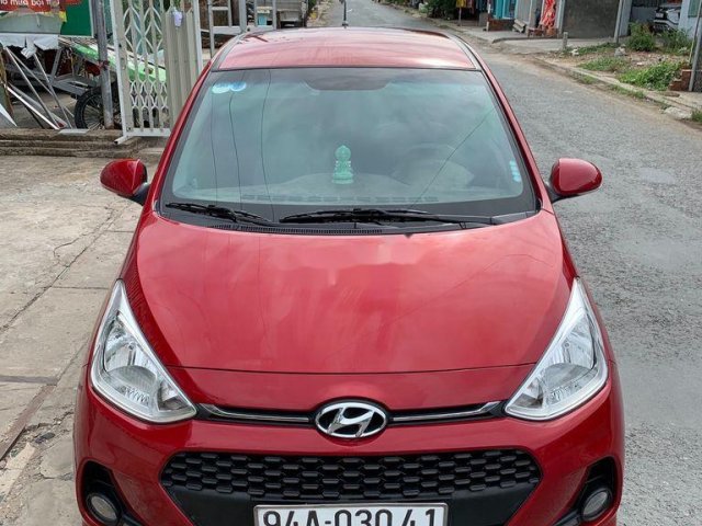 Cần bán Hyundai Grand i10 1.0 AT 2018, màu đỏ0