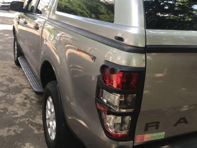 Bán Ford Ranger đời 2017, màu xám, nhập khẩu  