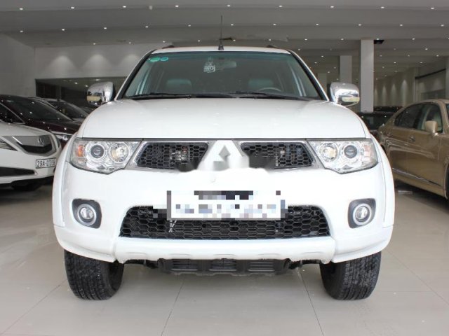 Bán Mitsubishi Pajero sản xuất năm 2014, màu trắng còn mới