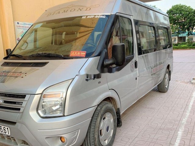 Bán xe Ford Transit sản xuất năm 2014, màu bạc