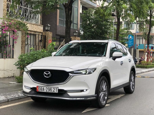 Cần bán gấp với giá ưu đãi chiếc Mazda CX5 Signature Pre 2.5AT, đời 2020, còn mới hoàn toàn