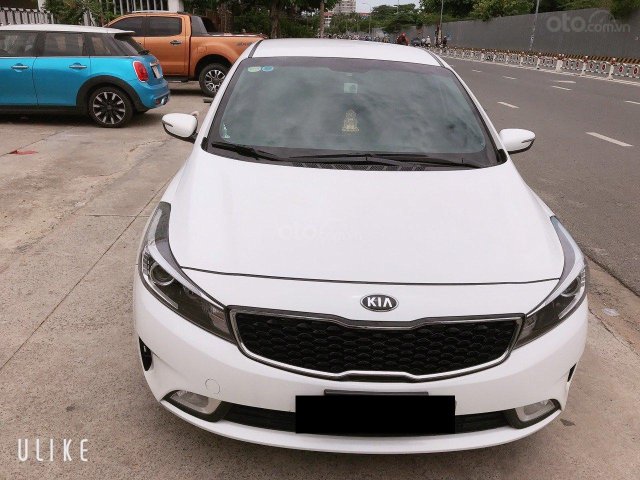 Bán xe Kia Cerato 1.6 MT, date 09/2018 màu trắng