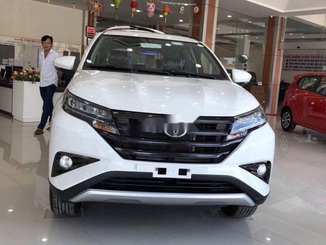 Bán Toyota Rush đời 2020, màu trắng, 668 triệu0