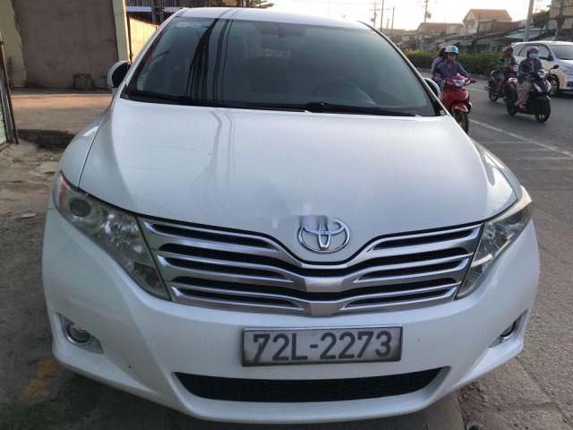 Bán Toyota Venza đời 2009, màu trắng, nhập khẩu nguyên chiếc