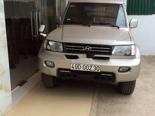 Bán Hyundai Galloper sản xuất 2003, màu bạc, nhập khẩu 