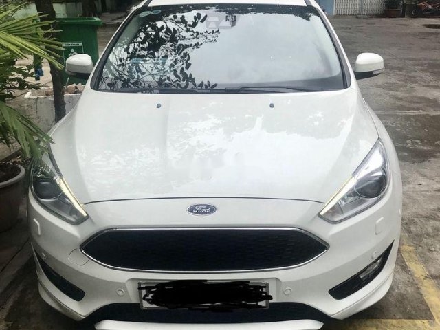 Bán ô tô Ford Focus năm 2016 còn mới