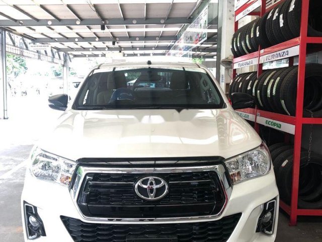 Bán ô tô Toyota Hilux đời 2020, màu trắng, xe nhập, 662 triệu