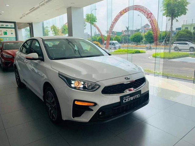 Bán ô tô Kia Cerato 1.6 AT Luxury sản xuất 2020, full option, giá ưu đãi