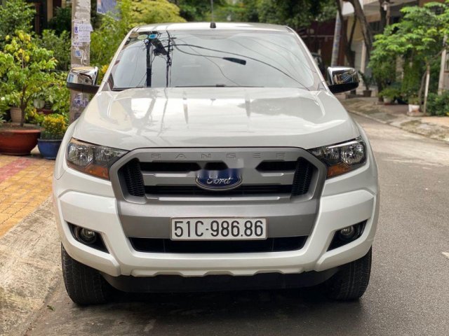 Cần bán lại xe Ford Ranger XLS 2.2 AT đời 2017, nhập khẩu nguyên chiếc còn mới