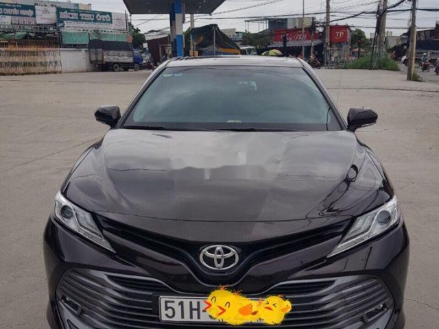 Bán xe Toyota Camry năm 2019 còn mới0