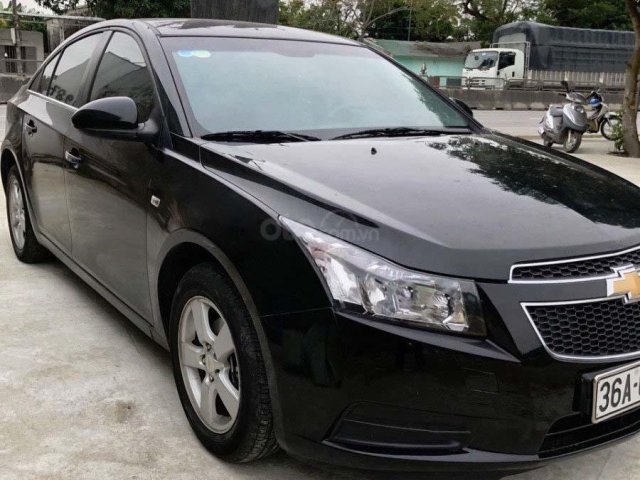 Cần bán xe Chevrolet Cruze LS 1.6 MT 2011, màu đen 