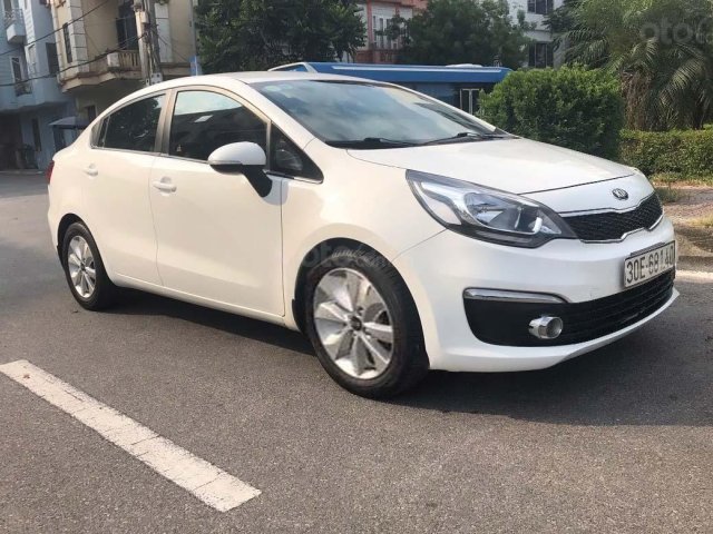 Cần bán lại xe Kia Rio 1.4 AT sản xuất năm 2016, màu trắng, nhập khẩu 