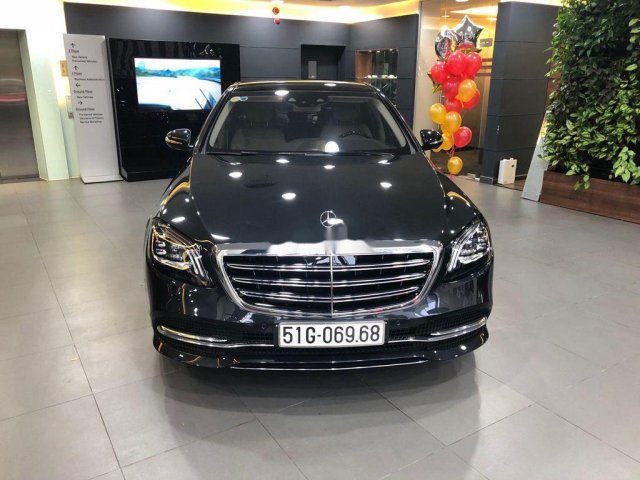 Bán xe Mercedes đời 2017 còn mới0