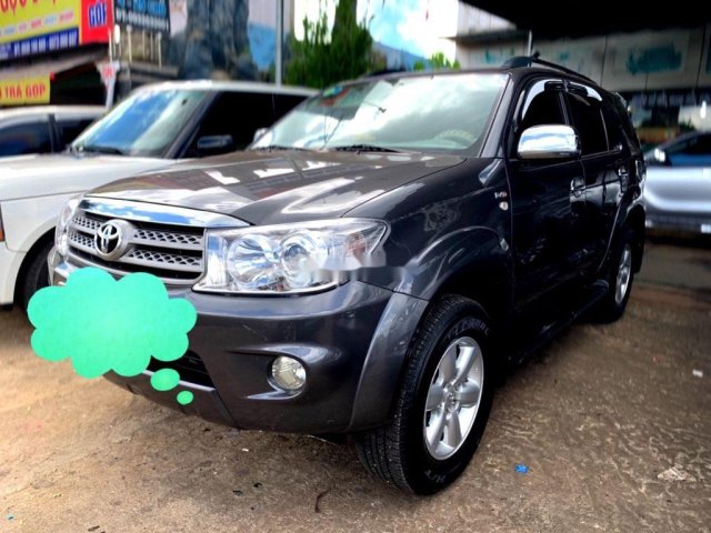 Xe Toyota Fortuner đời 2009 còn mới0