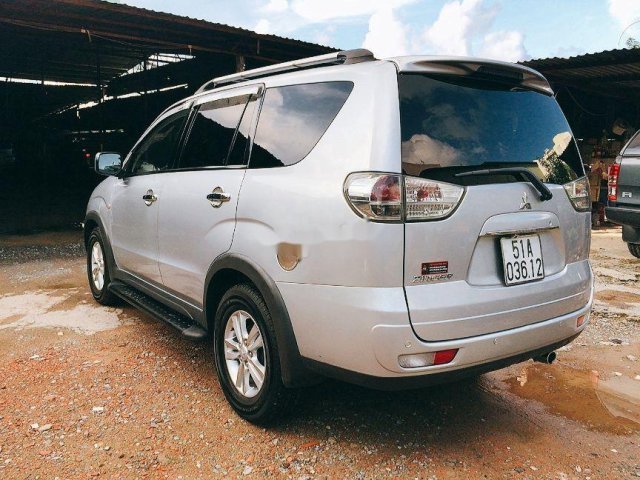 Bán xe Mitsubishi Zinger đời 2010, màu bạc còn mới0