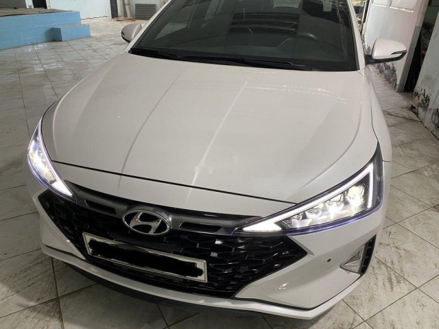 Xe Hyundai Elantra sản xuất năm 2019 còn mới