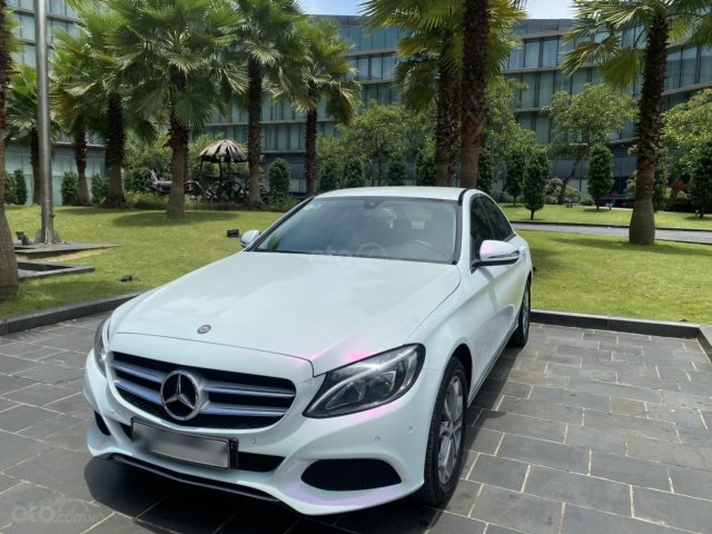 Mercedes C200 model 2017, đăng ký 20170