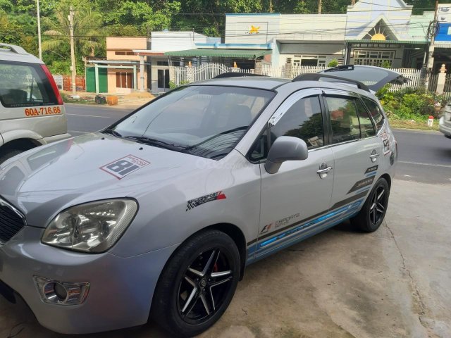 Cần bán Kia Carens 2.0 sản xuất năm 20110