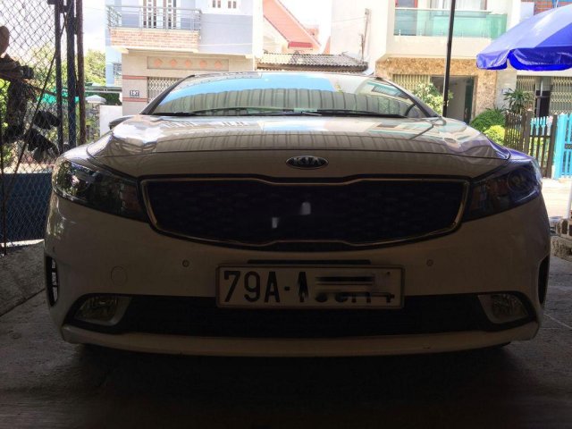 Bán xe Kia Cerato đời 2017, màu trắng, nhập khẩu, máy móc êm ru0