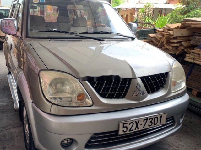 Bán xe cũ Mitsubishi Jolie năm 2004, màu bạc