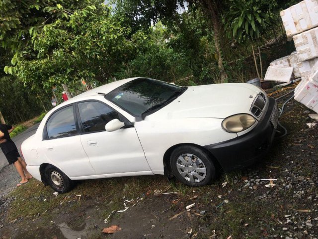 Cần bán xe Daewoo Lanos sản xuất năm 2000, xe nhập