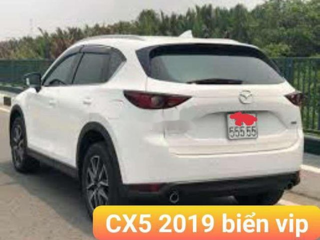 Cần bán xe Mazda CX 5 đời 2019, màu trắng, nhập khẩu nguyên chiếc0