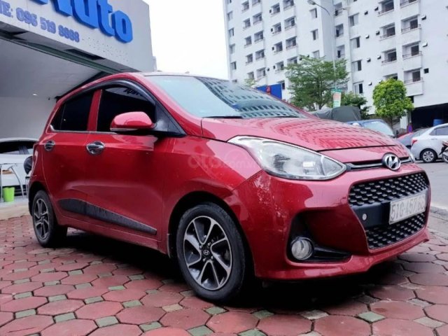 Cần bán gấp Hyundai Grand i10 1.0 AT 2017, màu đỏ còn mới 