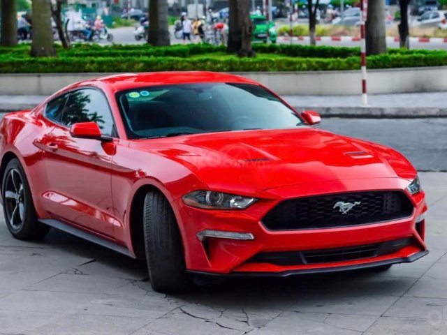 Bán Ford Mustang Fastback model 2020, màu đỏ, xe nhập, cực đẹp