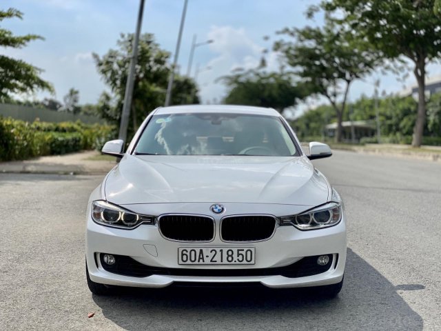 Bán BMW 328i (245hp) trắng/kem 2015, 1 chủ