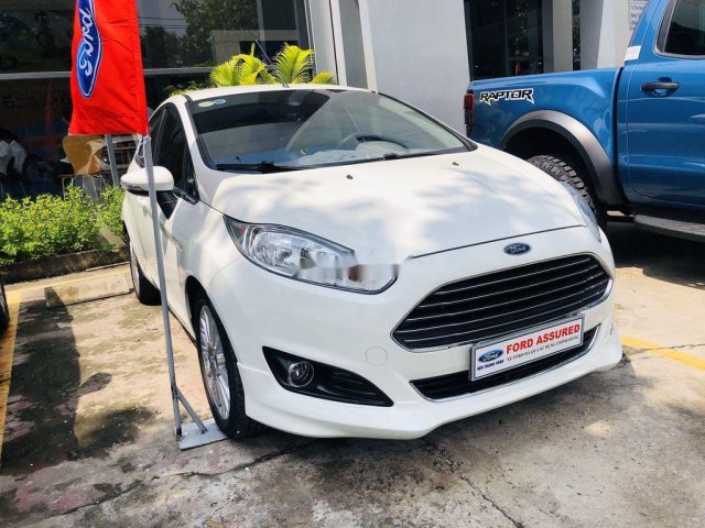 Cần bán lại xe Ford Fiesta năm 2015 còn mới, giá chỉ 415 triệu