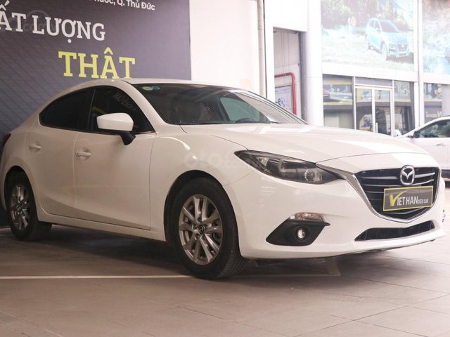 Mazda 3 1.5AT 2016, xe màu trắng đẹp như mới