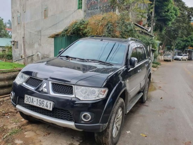 Cần bán xe Mitsubishi Pajero 2014, màu đen 0