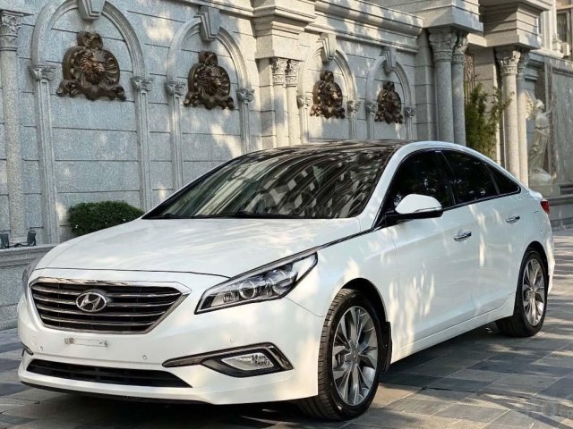 Cần bán gấp Hyundai Sonata 2.0 AT sản xuất năm 2015, màu trắng, nhập khẩu Hàn Quốc0