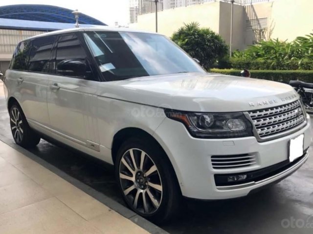 Cần bán gấp LandRover Range Rover Autobiography LWB 5.0 đời 2015, màu trắng, nhập khẩu nguyên chiếc