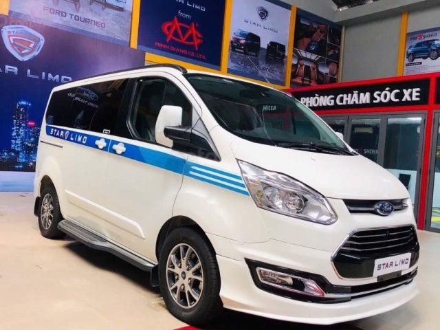 Bán xe Ford Tourneo 2020, màu trắng0