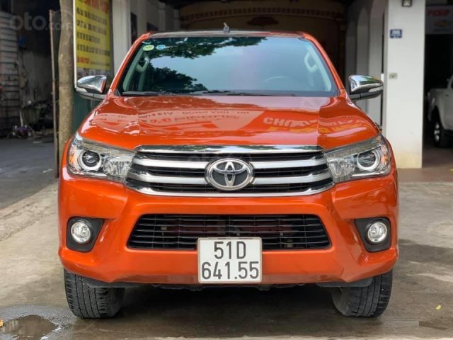 Bán xe Toyota Hilux năm sản xuất 2017 siêu đẹp giá sốc