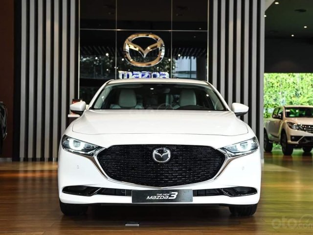 Giá tốt - Giao ngay, khi mua Mazda 3 Deluxe đời 2020, màu trắng