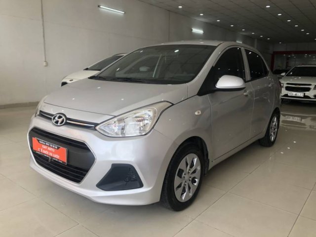 Cần bán gấp Hyundai Grand i10 năm 2016, màu bạc, xe nhập  0