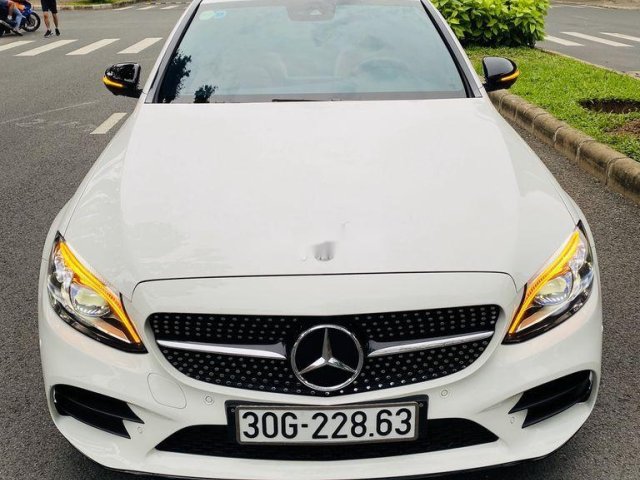 Bán xe Mercedes C300 AMG đời 2018 còn mới0