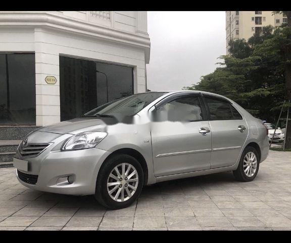 Cần bán Toyota Vios đời 2011 còn mới, giá 200tr