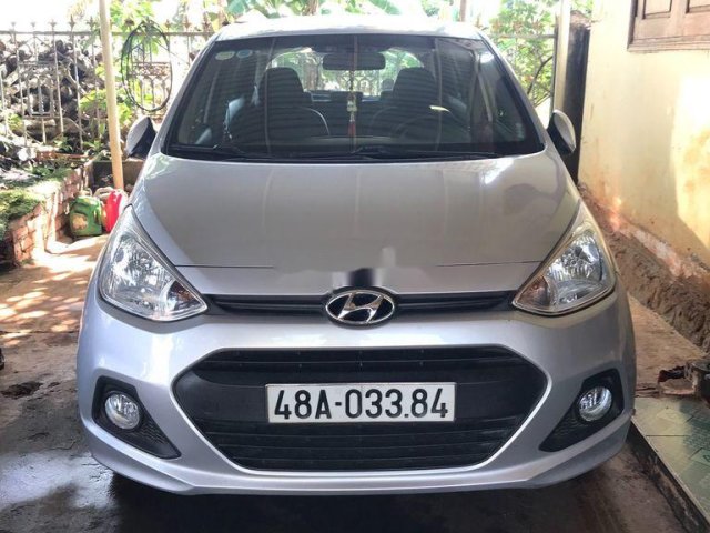 Bán Hyundai Grand i10 đời 2014, màu bạc, xe nhập, 300 triệu0