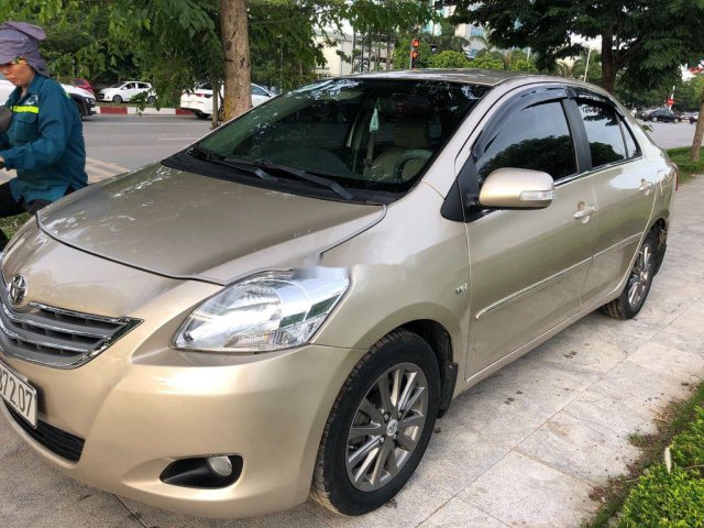 Cần bán gấp Toyota Vios đời 2013 chính chủ