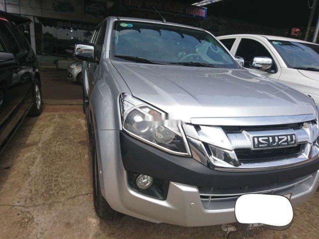 Cần bán Isuzu Dmax 2013 còn mới