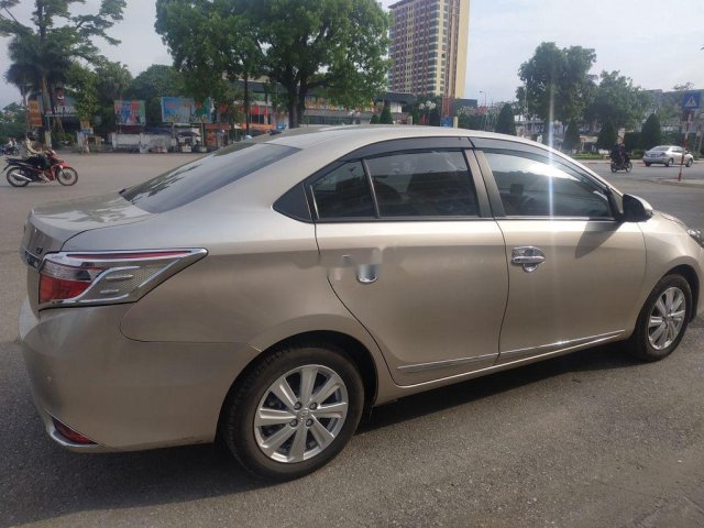 Cần bán gấp Toyota Vios năm 2014 còn mới, 425tr0