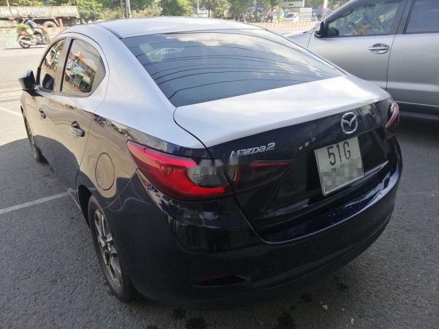 Cần bán gấp Mazda 2 đời 2016, màu đen số tự động