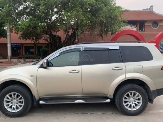 Cần bán Mitsubishi Pajero Sport đời 2013, số tự động, 465tr